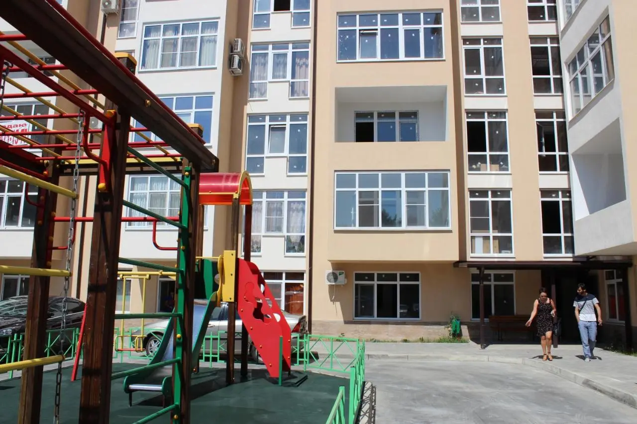 Красная Поляна: Apartment Real