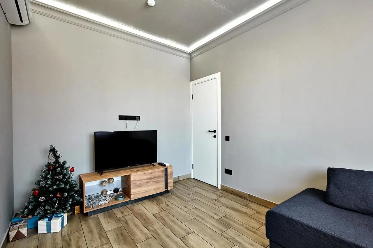 Краснодар: Просторная квартира в стиле LOFT в тёплых тонах