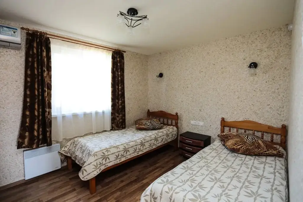 Замьяны: Zolotyie Barhanyi Hotel