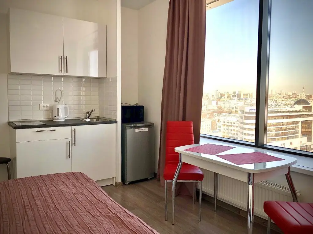 Екатеринбург: Allen Park in Radius - Bjudzhetnyj mini-apartament s sobstvennoj vannoj komnatoj