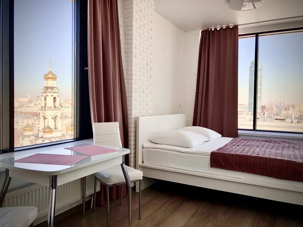 Екатеринбург: Allen Park in Radius - Bjudzhetnyj mini-apartament s sobstvennoj vannoj komnatoj