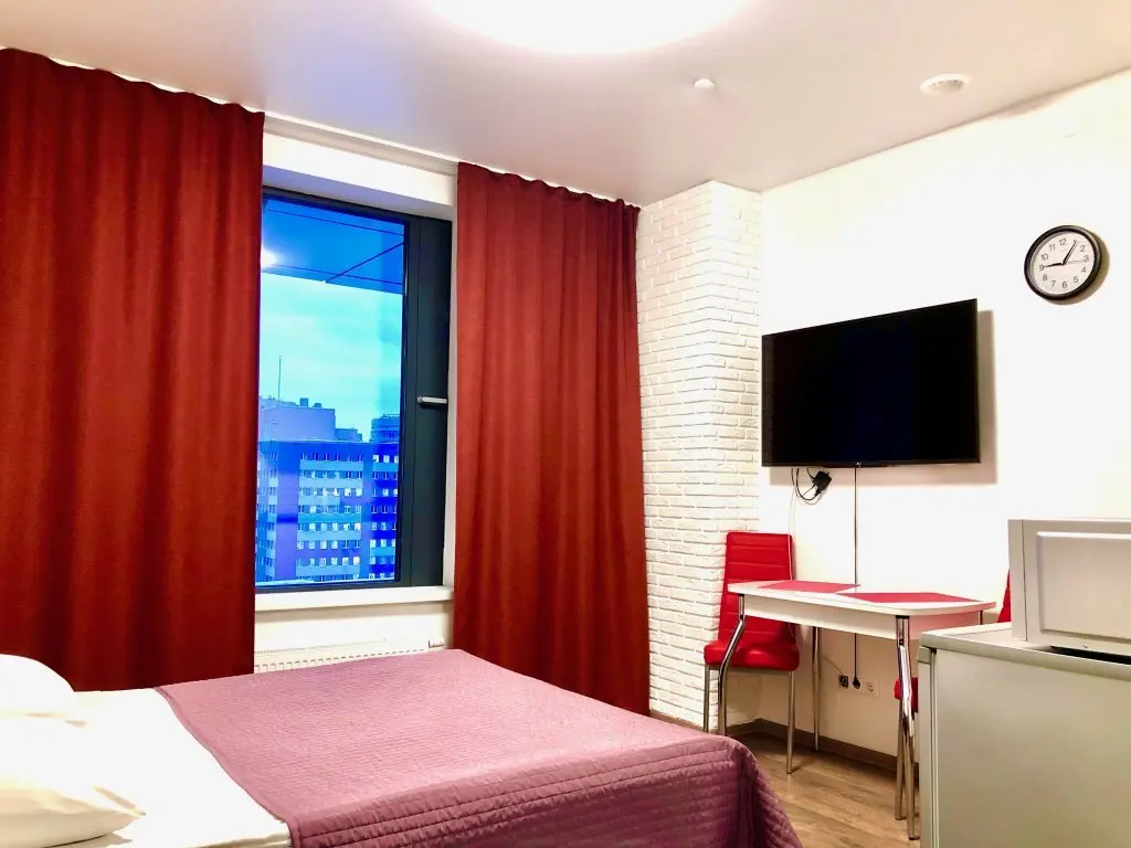Екатеринбург: Allen Park in Radius - Bjudzhetnyj mini-apartament s sobstvennoj vannoj komnatoj