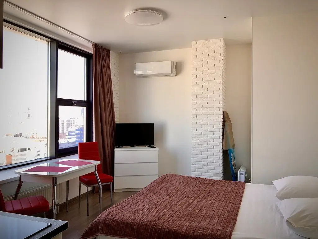 Екатеринбург: Allen Park in Radius - Bjudzhetnyj mini-apartament s sobstvennoj vannoj komnatoj