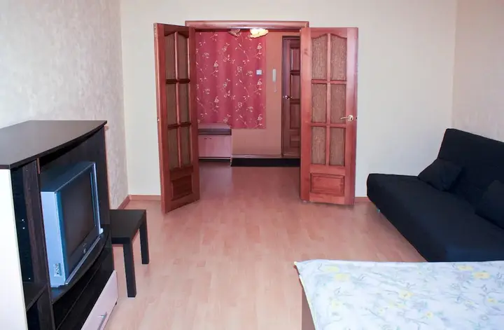 Екатеринбург: Apartment ALLiS-HALL on Tveritina 42-3