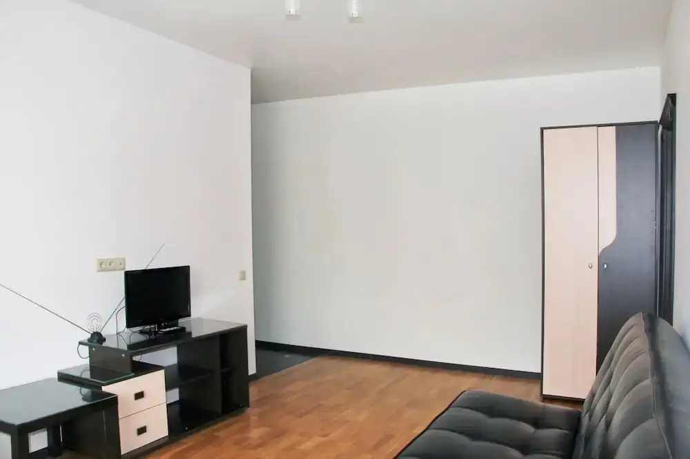 Екатеринбург: Apartment ALLiS-HALL on Karla Libknekhta 18