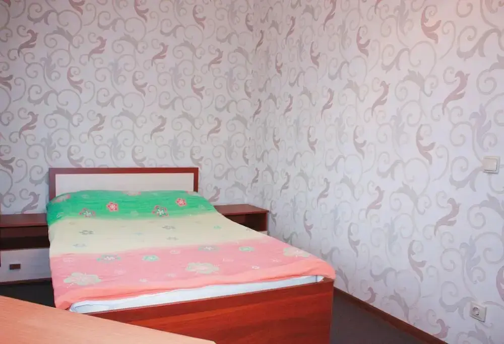 Екатеринбург: Апартаменты ALLiS-HALL, ул. Первомайская, 35