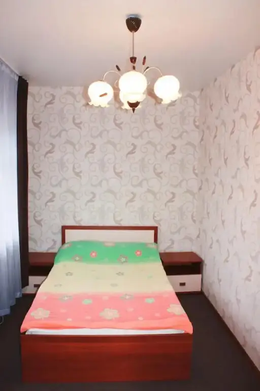 Екатеринбург: Апартаменты ALLiS-HALL, ул. Первомайская, 35
