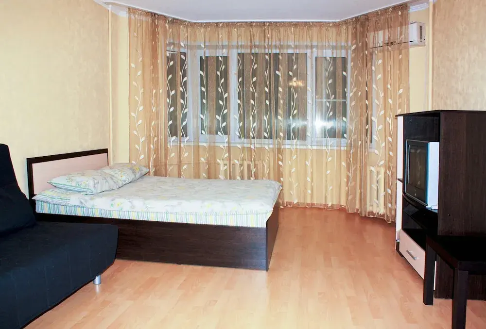 Екатеринбург: Апартаменты ALLiS-HALL, ул. Тверитина, 42-3