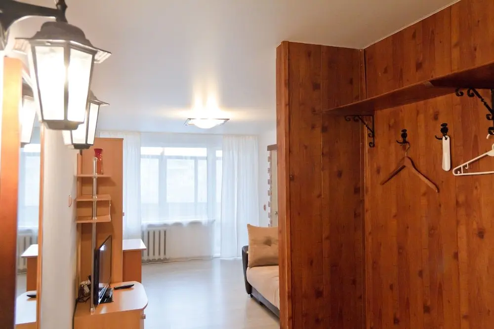 Екатеринбург: Апартаменты ALLiS-HALL, ул. Челюскинцев, 23