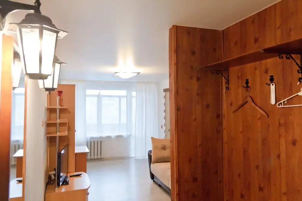Екатеринбург: Апартаменты ALLiS-HALL, ул. Челюскинцев, 23
