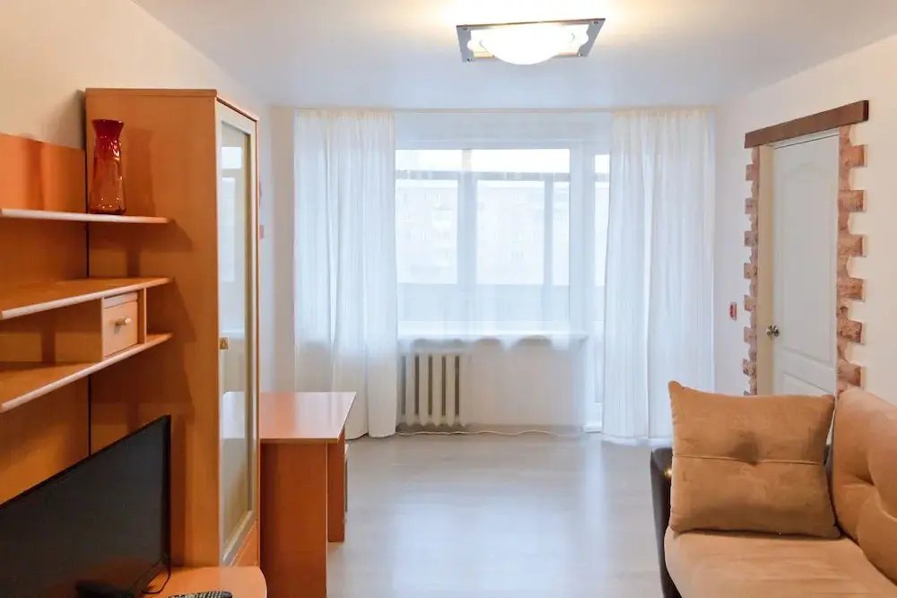 Екатеринбург: Апартаменты ALLiS-HALL, ул. Челюскинцев, 23