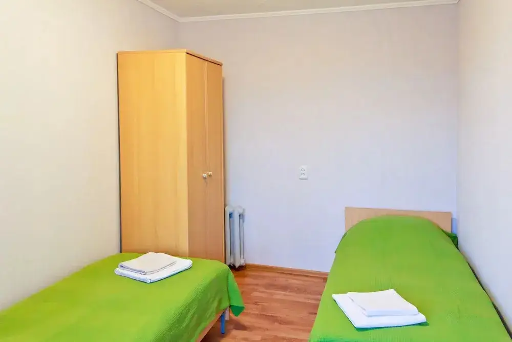 Екатеринбург: Апартаменты ALLiS-HALL, ул. Челюскинцев, 23