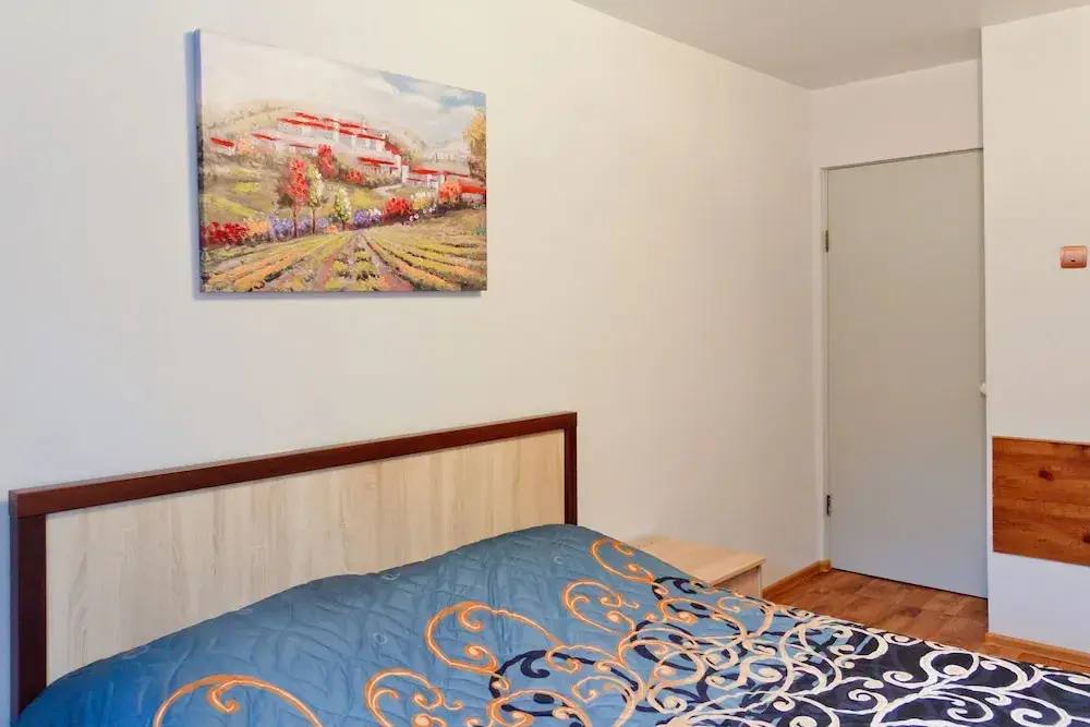 Екатеринбург: Апартаменты ALLiS-HALL, ул. Челюскинцев, 23