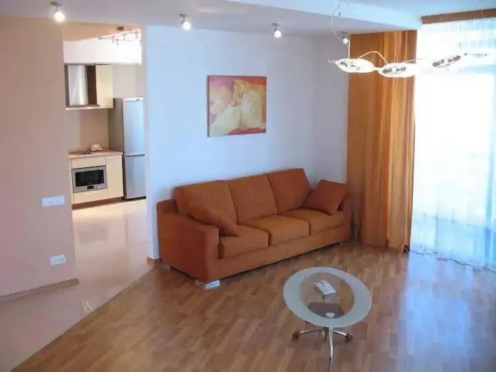Екатеринбург: Business Home Apartments