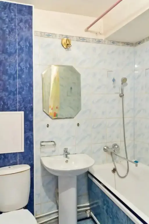 Екатеринбург: Апартаменты ALLiS-HALL, ул. Первомайская, 70