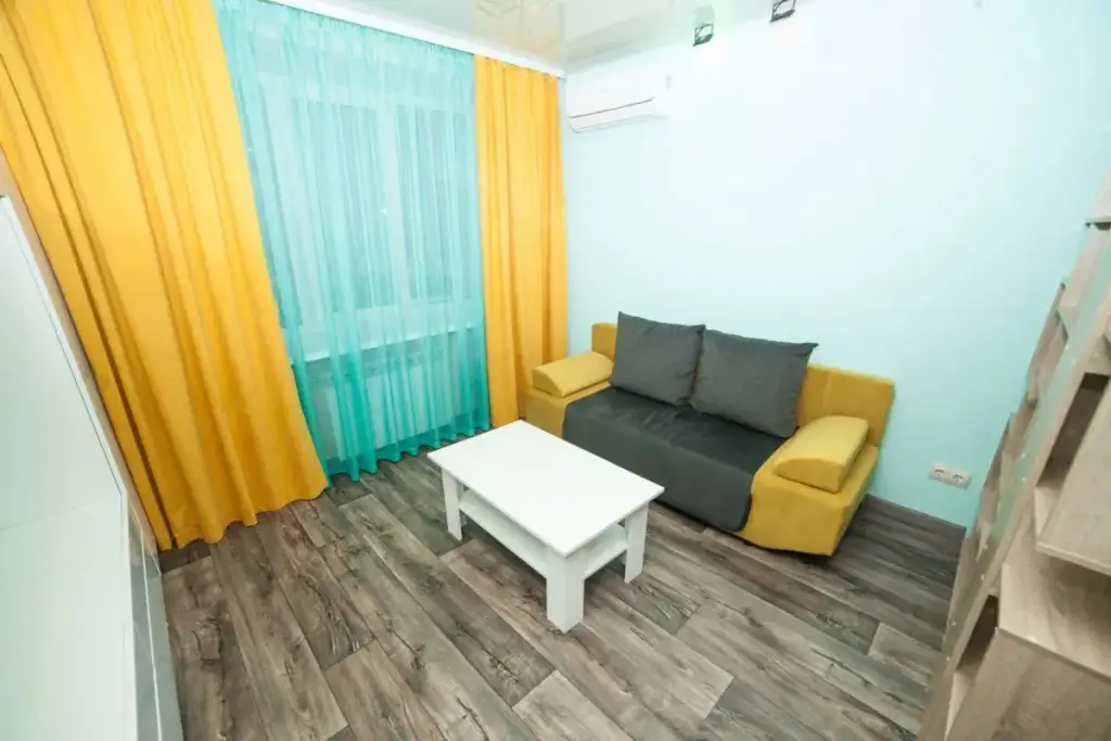 Екатеринбург: Mariin Dom Na Malyisheva 120 Flat