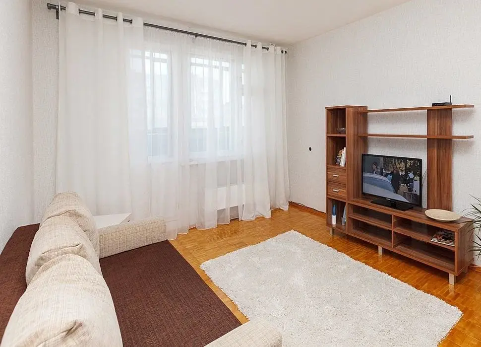 Екатеринбург: Apartment on Rodonitovoy