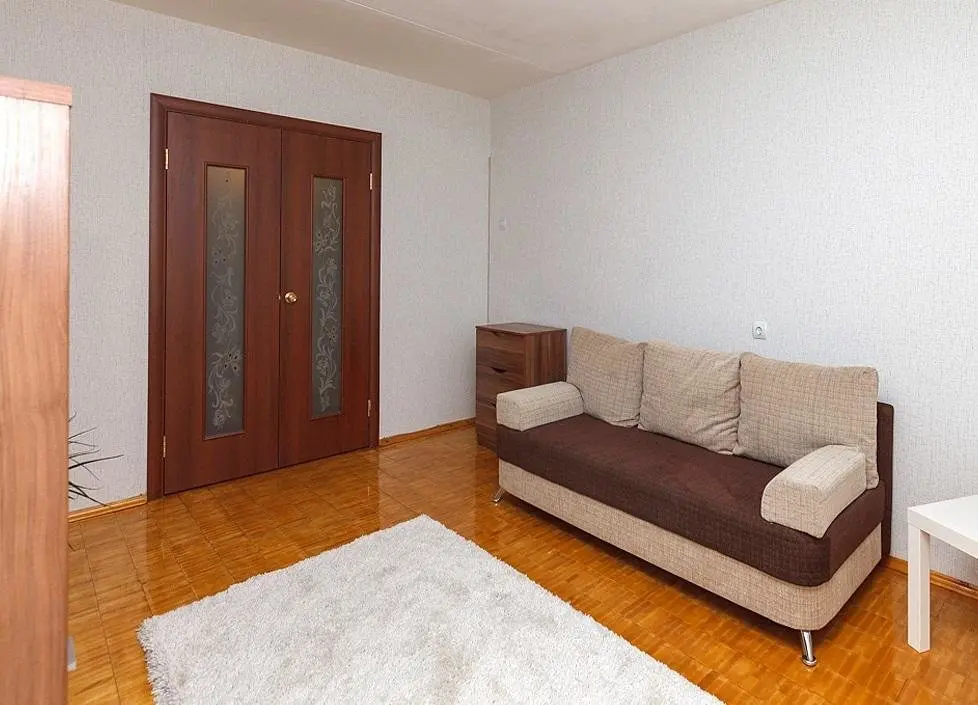 Екатеринбург: Apartment on Rodonitovoy