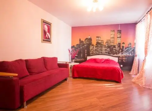 Екатеринбург: Na Ulitse Soyuznoy Apartment