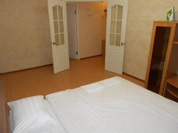 Екатеринбург: Apartments Domovoi on Akademicheskaya