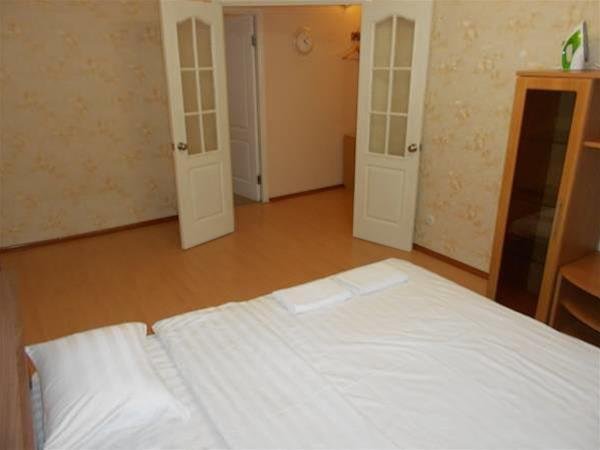 Екатеринбург: Apartments Domovoi on Akademicheskaya