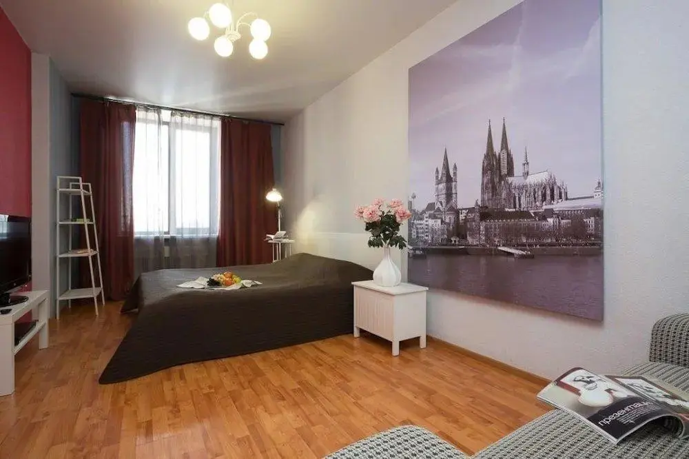 Екатеринбург: Apartamenty EtazhiDejli Tsentr