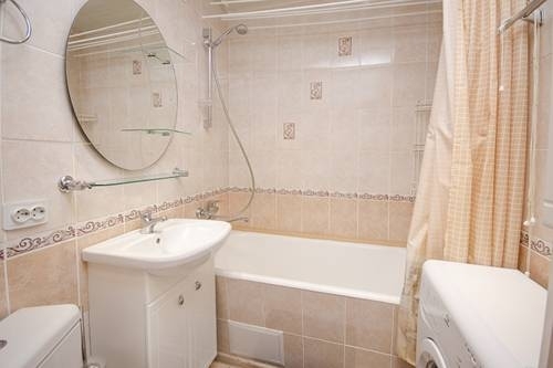 Екатеринбург: Apartments Near Grinvich Ieropolis 7