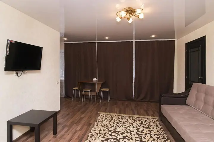 Екатеринбург: Apartments on Popova ieropolis-4