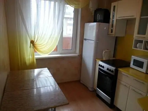 Екатеринбург: Apartments on Samocvetniy 6