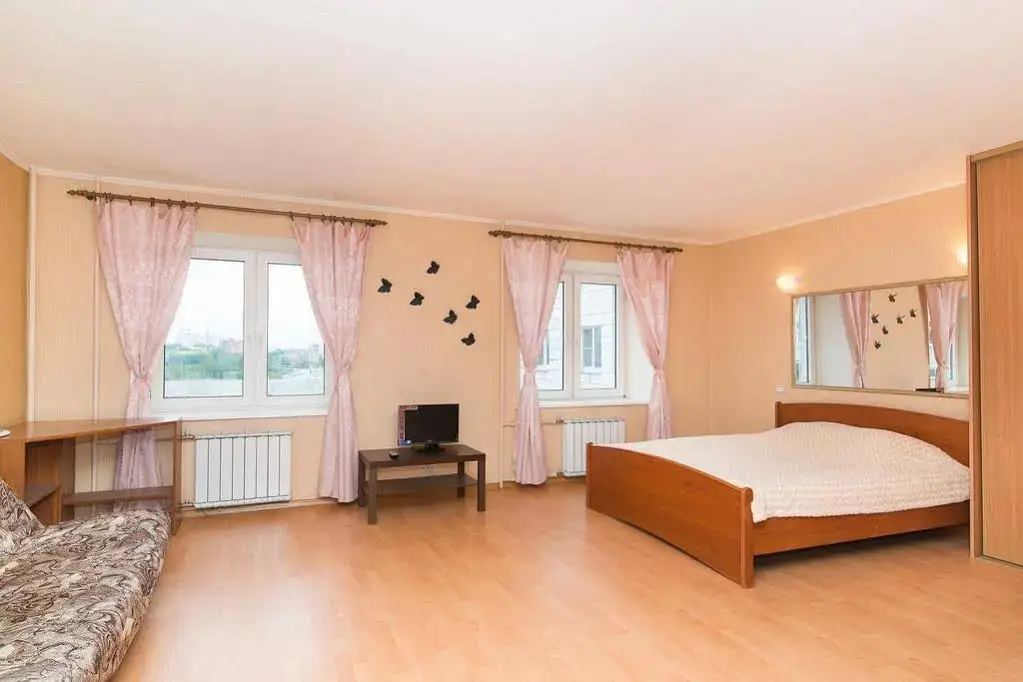 Екатеринбург: Butterfly Apartment