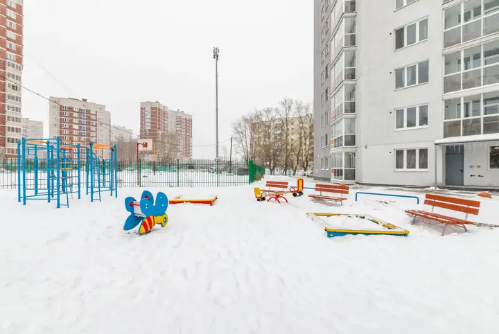 Екатеринбург: Апартаменты DreamHouse на Парниковой 6