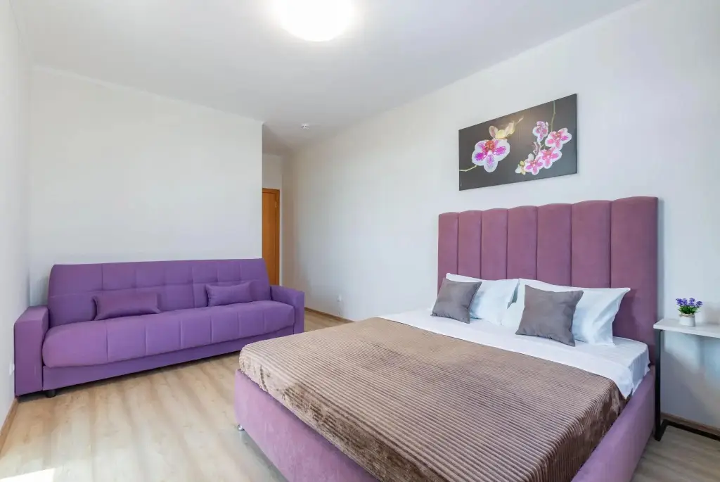 Екатеринбург: DreamHouse на Крестинского 8