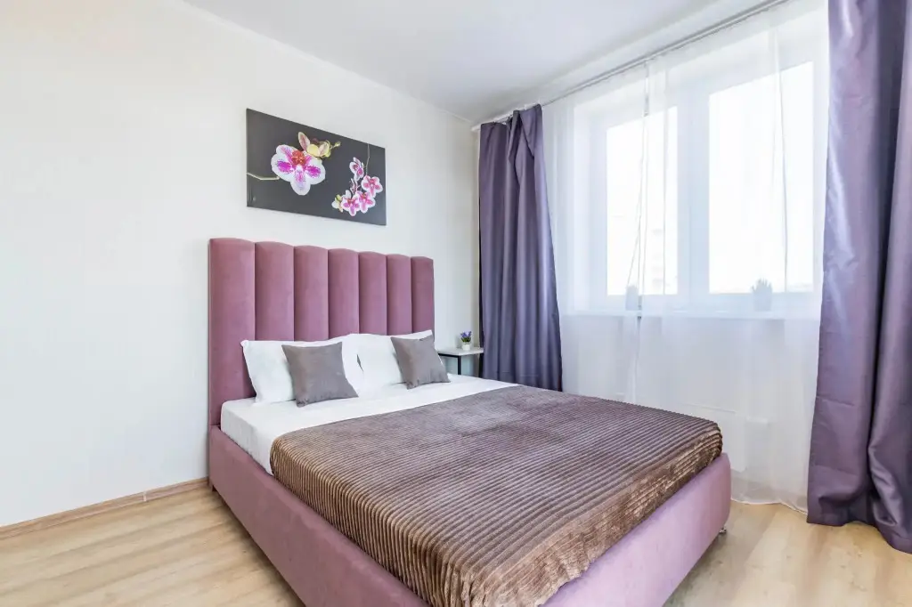 Екатеринбург: DreamHouse на Крестинского 8