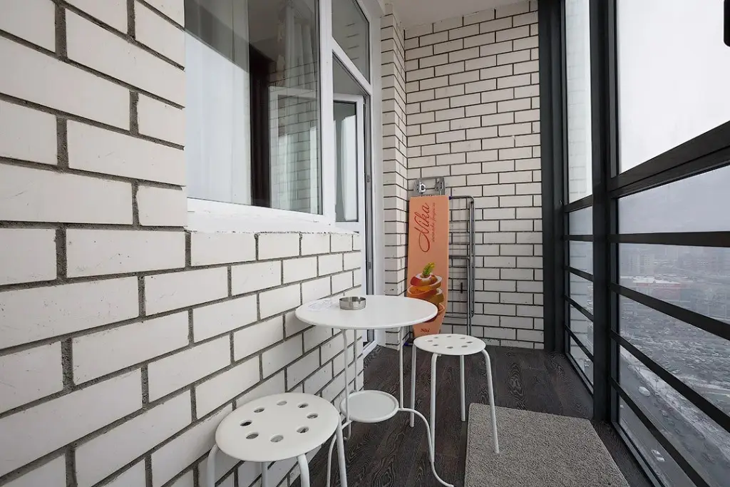 Екатеринбург: Etazhi 3. Aviatsionnaja – Schorsa – Tsiolkovskogo - 8 marta – Sojuznaja - Chapaeva