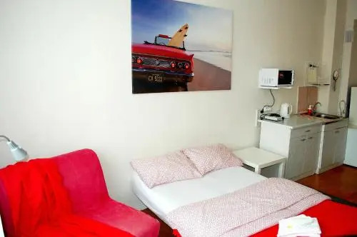 Екатеринбург: Guest House on Studencheskaya 24