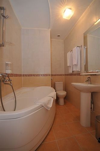 Екатеринбург: Гостиница Исеть