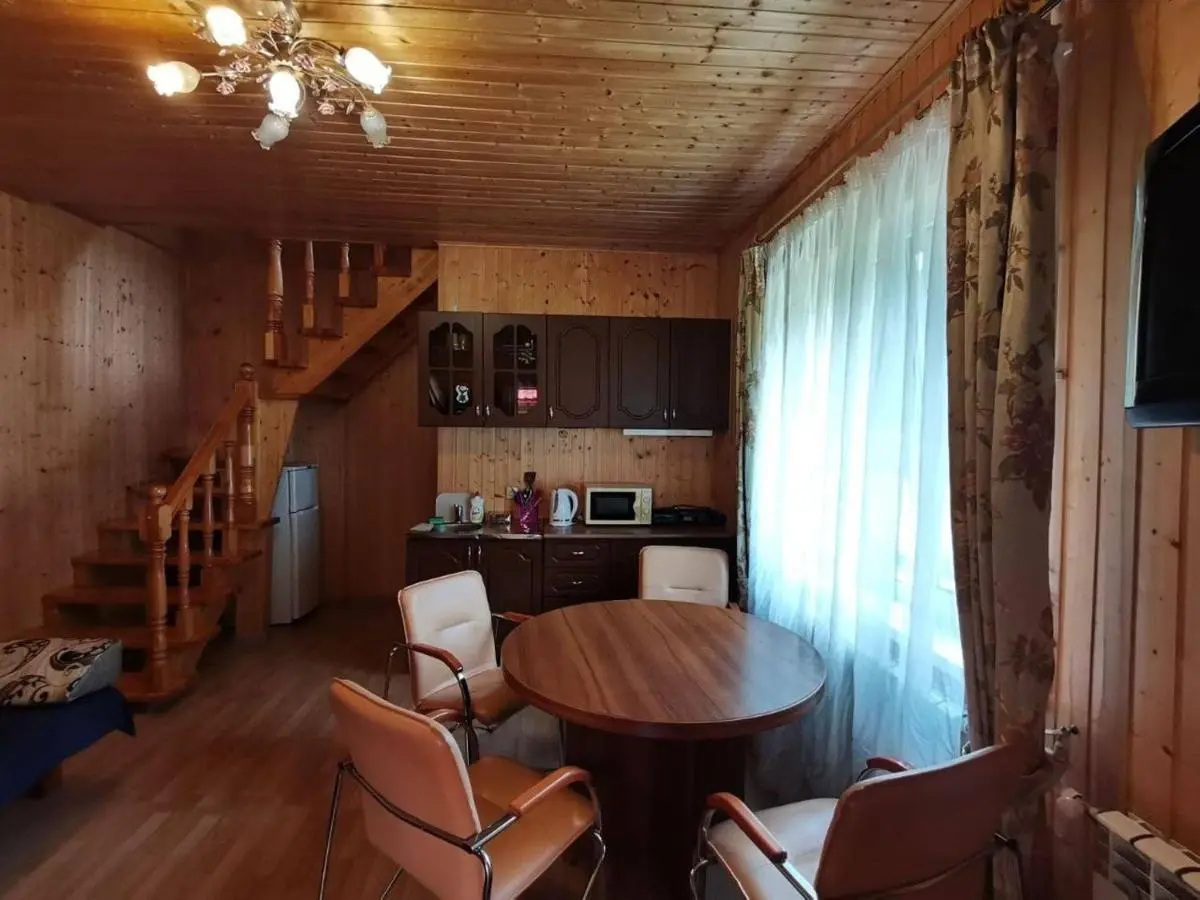 Красная Поляна: Эко-шале Honey Place