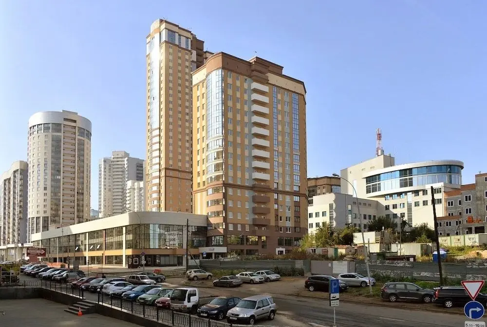 Екатеринбург: Меблированные комнаты Moskovskaya 75