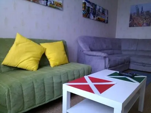 Екатеринбург: Newburg Apartment on Sheveleva