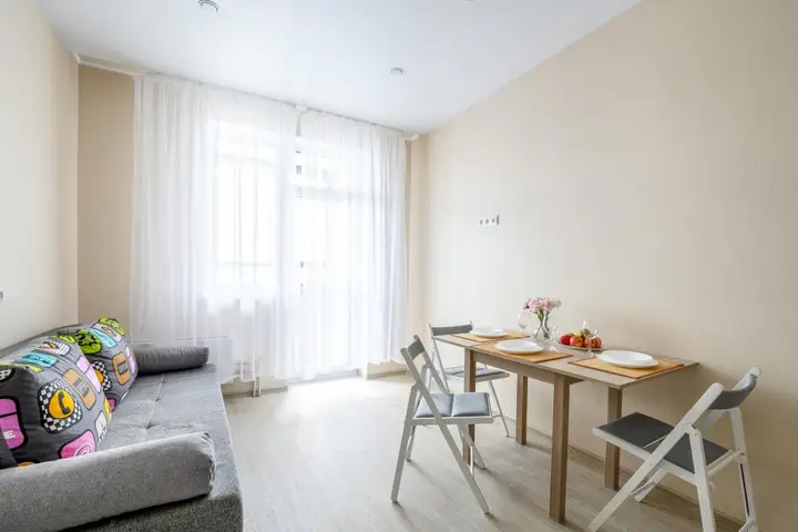 Екатеринбург: RentHouse (РентХаус) на Белинского 177А корпус 3