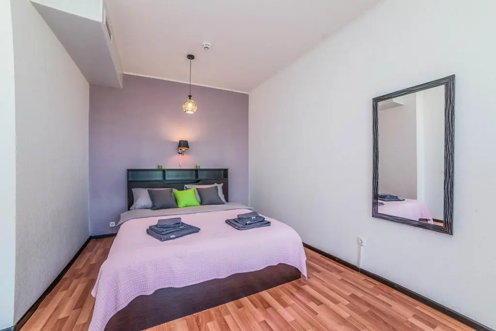 Екатеринбург: RentHouse (РентХаус) на Белинского 108