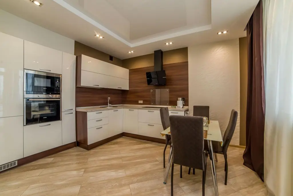 Екатеринбург: RentHouse (РентХаус) на улице Юлиуса Фучика 1