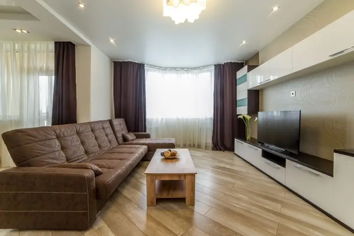 Екатеринбург: RentHouse (РентХаус) на улице Юлиуса Фучика 1