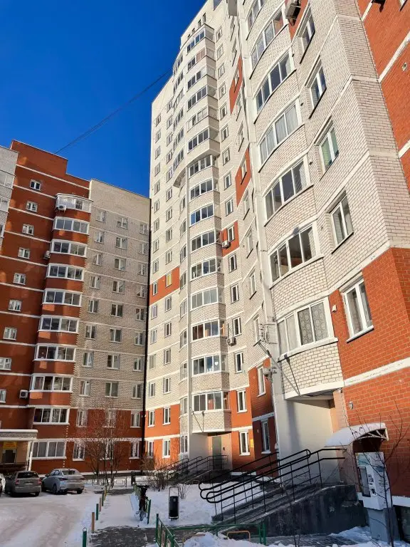 Екатеринбург: Rent House (Рент Хаус) на улице Надеждинская