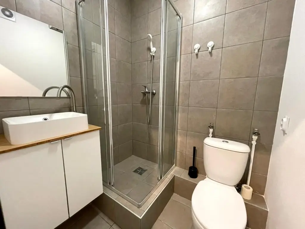 Екатеринбург: Rent House (Рент Хаус) на Переходном
