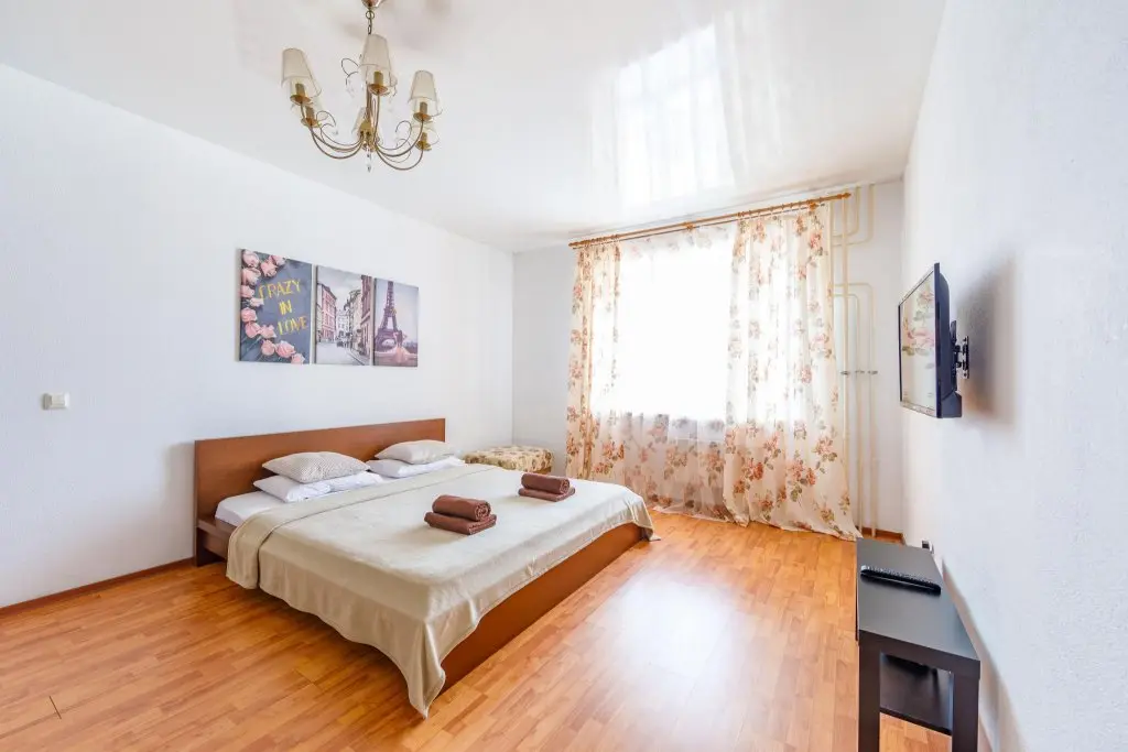 Екатеринбург: Room Tour (Рум Тур) на улице Фурманова 123