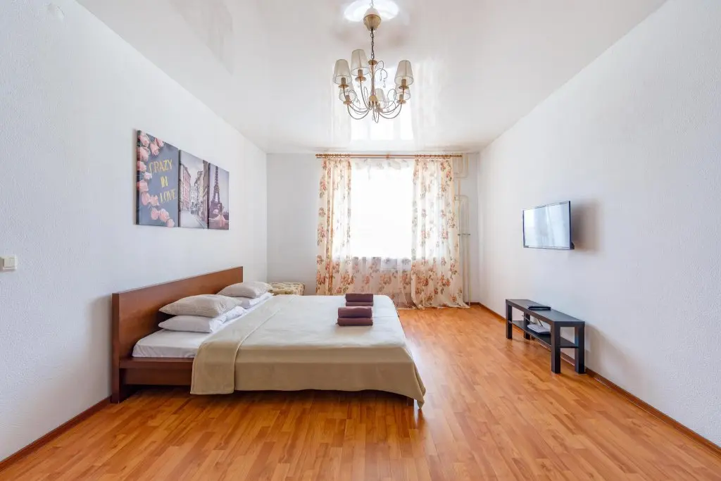 Екатеринбург: Room Tour (Рум Тур) на улице Фурманова 123