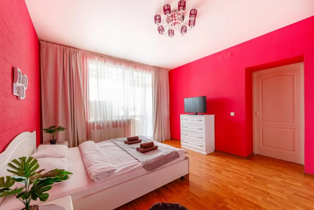 Екатеринбург: Room Tour (Рум Тур) на улице Фурманова 123