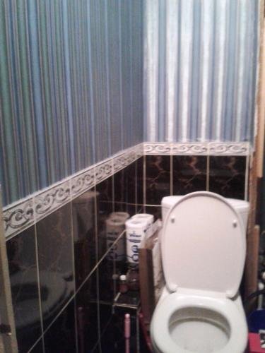 Екатеринбург: Rooms in Apartment on Tbilisskiy bulvar 11