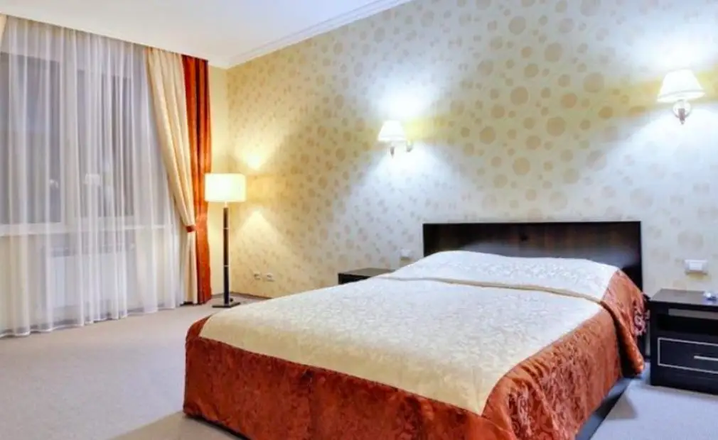 Брянск: Gray Hotel & Restaurant